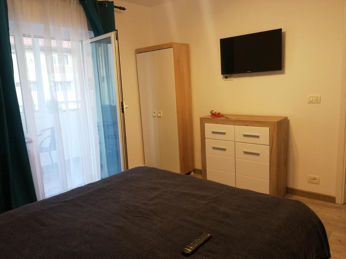 Rosenau Apartment Rîşnov Exteriör bild
